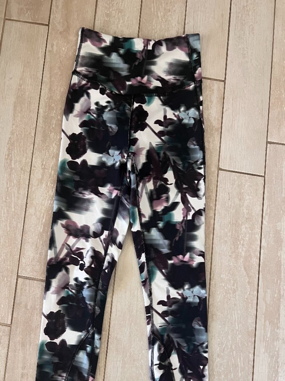 Marika Leggings, Capri